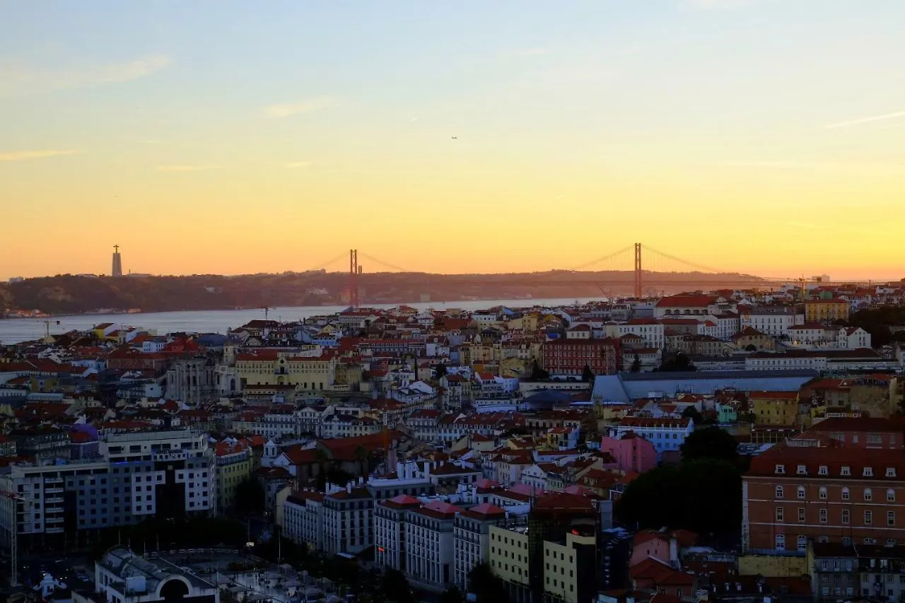 Travessa Houses Lisbon Apartment